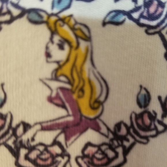 NWOT Authentic Disney Lg. top - Picture 10 of 14